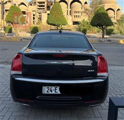 کرایسلەر 300